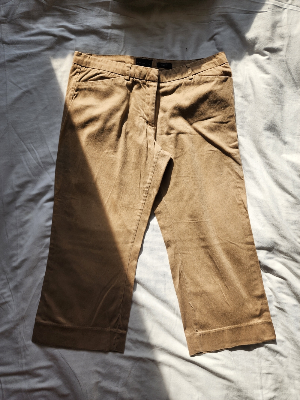 The Limited Drew Fit Medium Capri Pants